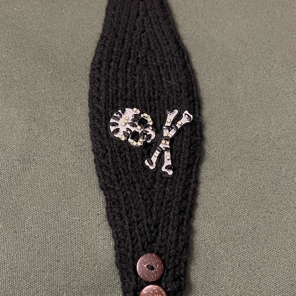 Knitted Headband - Picture 6 of 7